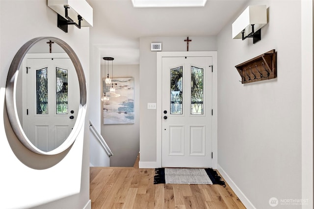 52 Chapman Loop Unit D, Steilacoom, WA 98388 - entrance foyer with wood finished floors and baseboards