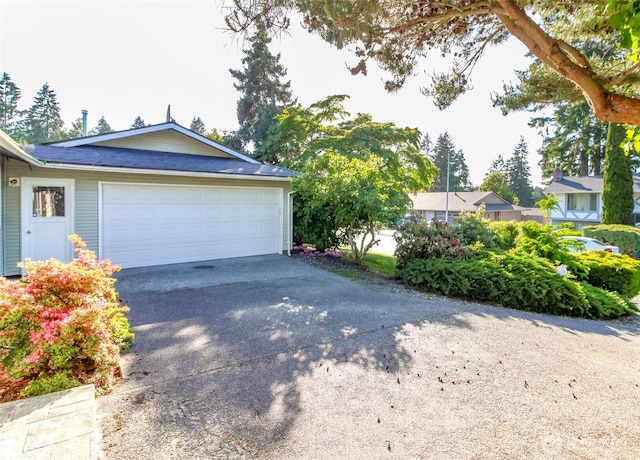 32622 39th Ave SW, Federal Way, WA 98023 - view of side of home featuring driveway