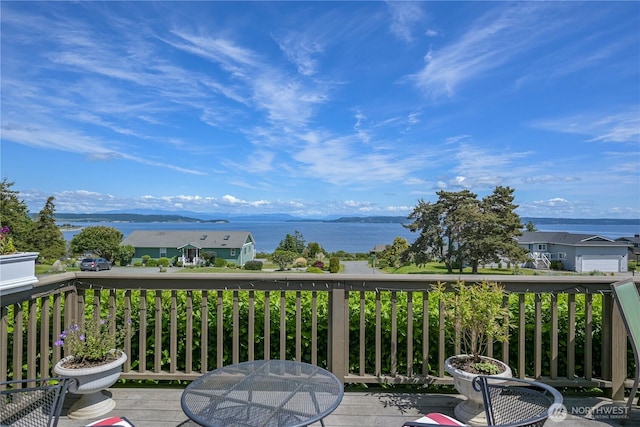1257 Canterbury Ln, Oak Harbor, WA 98277 - deck with a water view