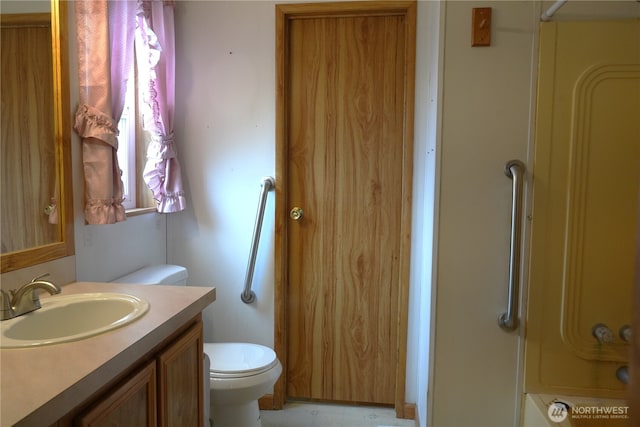 10711 62nd St E Unit 81A, Puyallup, WA 98372 - bathroom featuring toilet, vanity, a shower, and a tub
