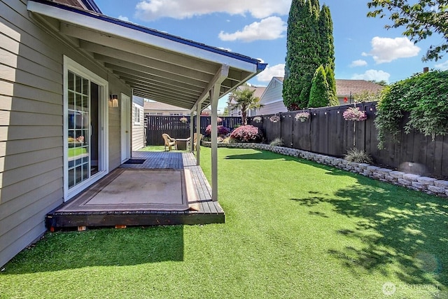 1630 Hillcrest Ave, Enumclaw, WA 98022 - view of yard featuring a wooden deck
