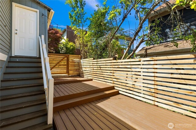 2614 E Olive St, Seattle, WA 98122 - wooden deck featuring entry steps