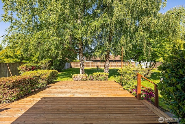 6410 151st Ave E, Sumner, WA 98390 - view of wooden deck