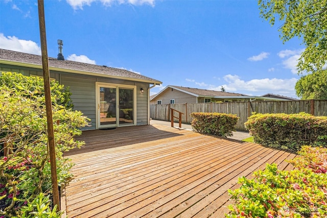 6410 151st Ave E, Sumner, WA 98390 - wooden deck with a fenced backyard