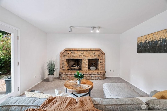1112 SW 326th Pl, Federal Way, WA 98023 - living area featuring track lighting, carpet, and baseboards