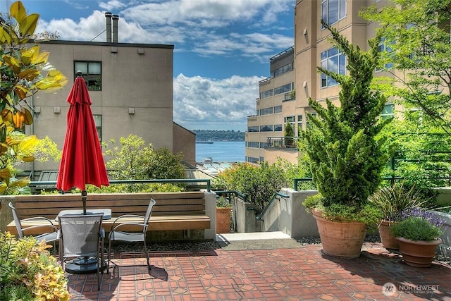 2021 1st Ave Unit G4, Seattle, WA 98121 - view of patio / terrace