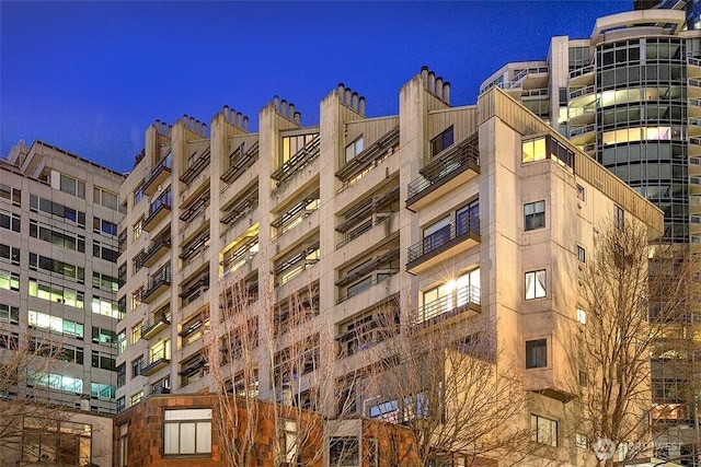 2021 1st Ave Unit G4, Seattle, WA 98121 - view of apartment building / complex