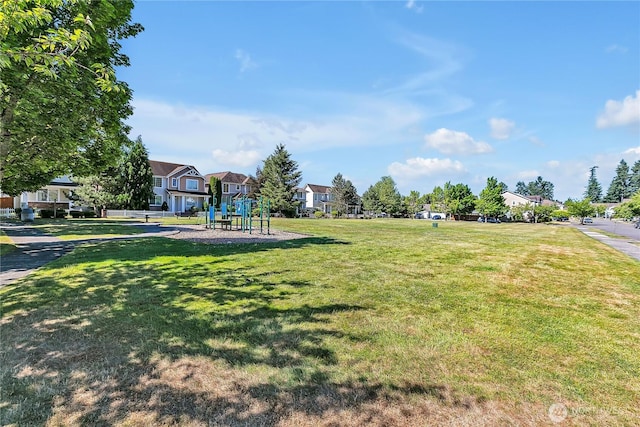 28140 239th Ave SE, Maple Valley, WA 98038 - view of grassy yard with a residential view