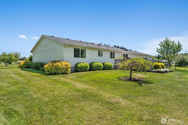 401 Huntting Rd, Silver Creek, WA 98585 - view of side of property with a yard