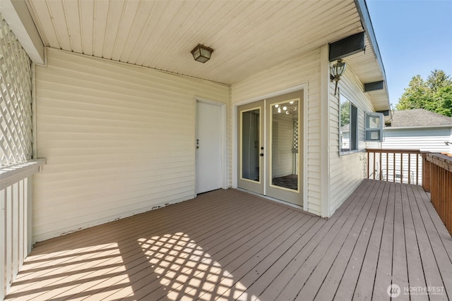 11401 69th Pl S, Seattle, WA 98178 - wooden deck featuring french doors