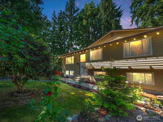 713 220th St SW, Bothell, WA 98021 - view of front of home featuring a lawn