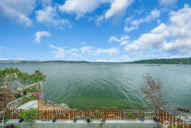 1811 Bay St, Port Orchard, WA 98366 - water view