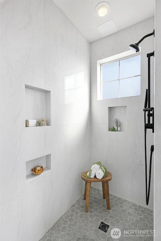 884 Saratoga Way, Camano Island, WA 98282 - full bath featuring tiled shower