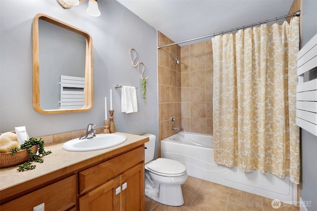 884 Saratoga Way, Camano Island, WA 98282 - full bath featuring toilet, vanity, shower / bath combination with curtain, and tile patterned floors