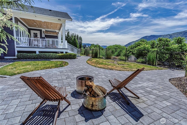 4942 Hurst Landing Rd, Rock Island, WA 98850 - fenced backyard featuring a mountain view and a patio