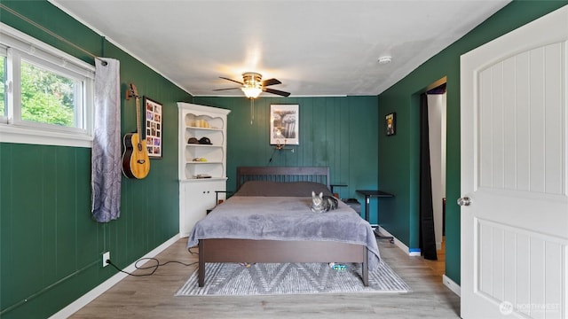 1109 University St, Walla Walla, WA 99362 - bedroom featuring wood finished floors, a ceiling fan, and baseboards
