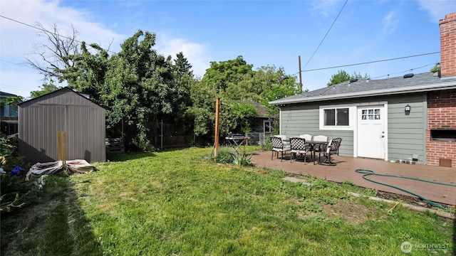 1109 University St, Walla Walla, WA 99362 - view of yard featuring a patio