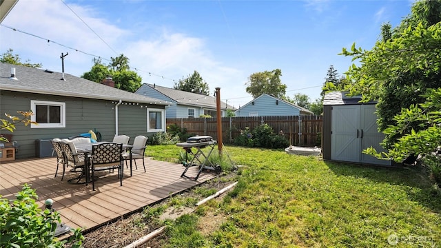 1109 University St, Walla Walla, WA 99362 - view of yard with outdoor dining space and a deck