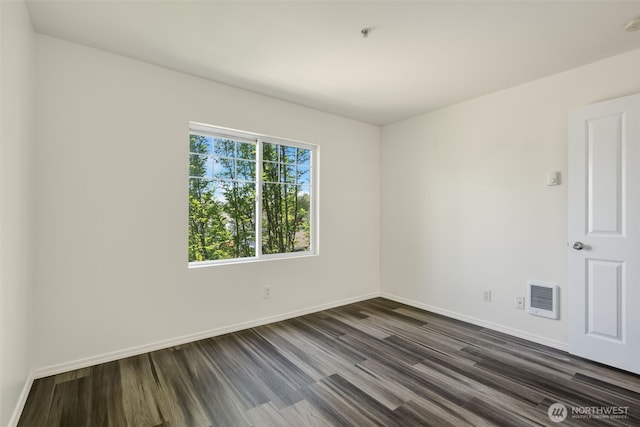 710 240th Way SE Unit J302, Sammamish, WA 98074 - empty room featuring dark wood-style floors, baseboards, a pendent fire sprinkler, and a smoke detector