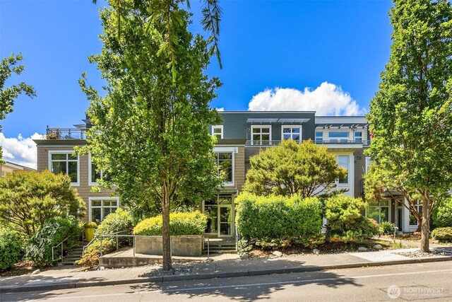 145 Ferncliff Ave NE Unit D338, Bainbridge Island, WA 98110 - view of front of house