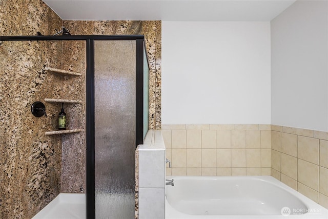 3534 SW Monroe St, Seattle, WA 98126 - full bath featuring a shower stall and a garden tub