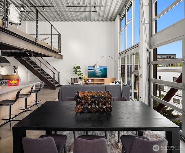 1310 E Union St Unit 401, Seattle, WA 98122 - dining room featuring stairway