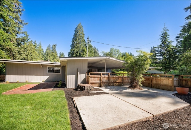 639 130th Ave NE, Bellevue, WA 98005 - rear view of property with a patio