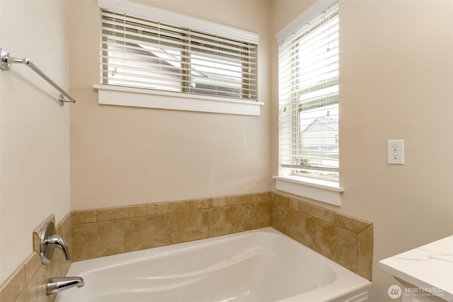 606 Sandalwood Dr SW, Olympia, WA 98502 - full bathroom featuring a bath