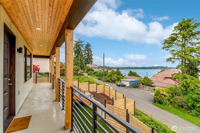 7253 S Taft St, Seattle, WA 98178 - balcony featuring a water view