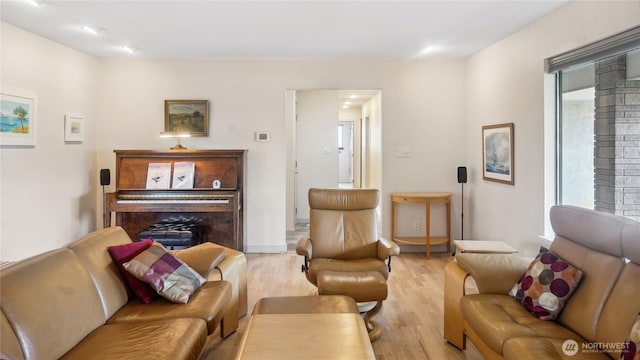1525 E Catalpa St, Othello, WA 99344 - living area with light wood-type flooring