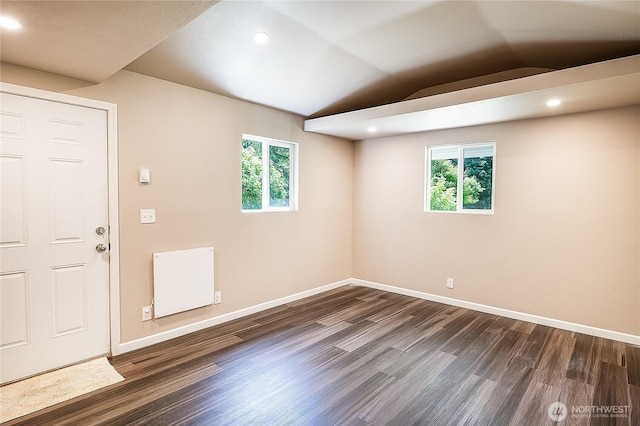 6841 NW Ranger Way, Silverdale, WA 98383 - foyer featuring baseboards, dark wood-style flooring, recessed lighting, and vaulted ceiling