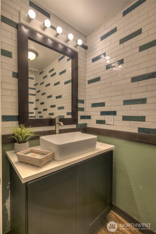 872 Albion Ave SE, Ocean Shores, WA 98569 - bathroom with vanity