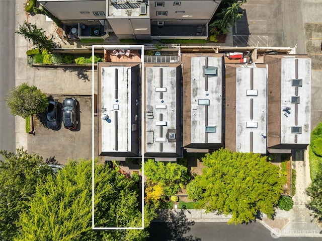 379 100th Ave NE Unit A, Bellevue, WA 98004 - aerial view of property and surrounding area with property parcel outlined