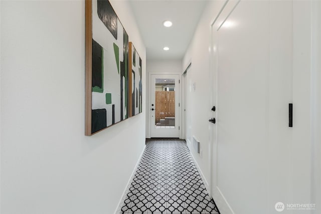 3639 34th Ave W Unit B, Seattle, WA 98199 - hallway featuring baseboards and recessed lighting