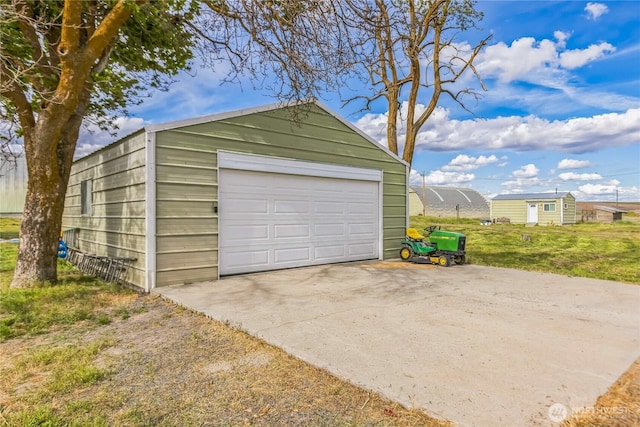 8495 Williams Rd E, Wilbur, WA 99185 - detached garage with concrete driveway