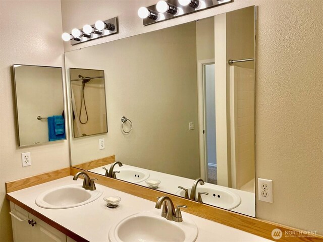 4459 249th Ter SE Unit 8-5, Issaquah, WA 98029 - full bath featuring double vanity