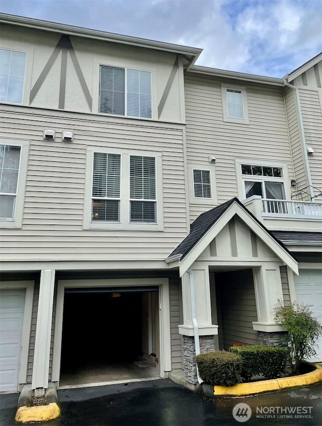 4459 249th Ter SE Unit 8-5, Issaquah, WA 98029 - view of front facade