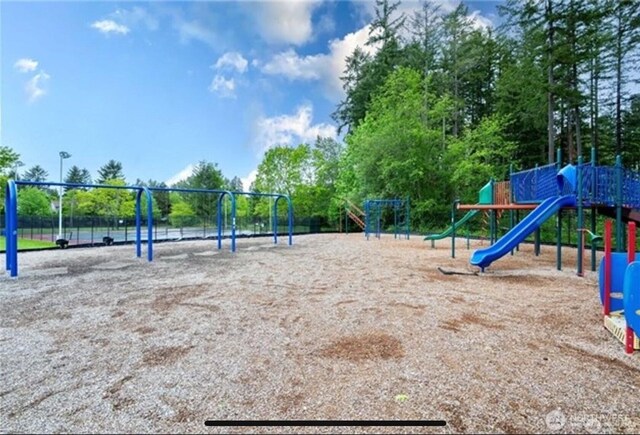 4459 249th Ter SE Unit 8-5, Issaquah, WA 98029 - view of community playground
