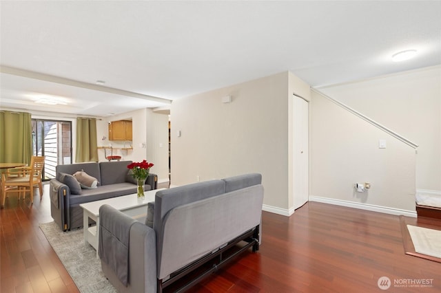8407 18th Ave W Unit 6-104, Everett, WA 98204 - living room featuring wood finished floors and baseboards