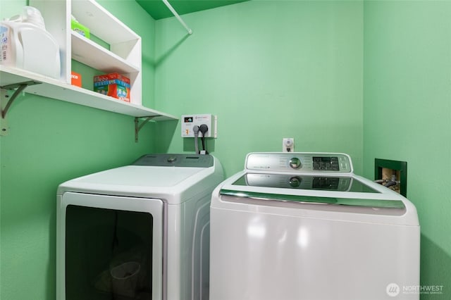 8407 18th Ave W Unit 6-104, Everett, WA 98204 - laundry room with separate washer and dryer