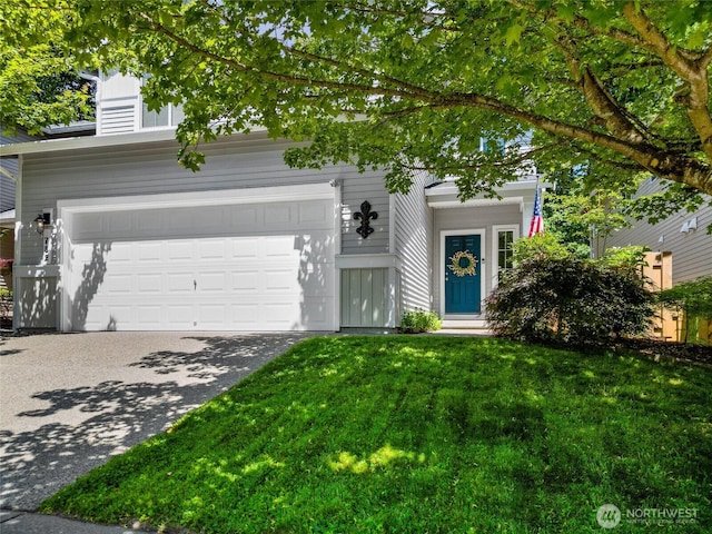 782 Fenway Ln SW, Tumwater, WA 98512 - view of front facade with driveway and a front yard