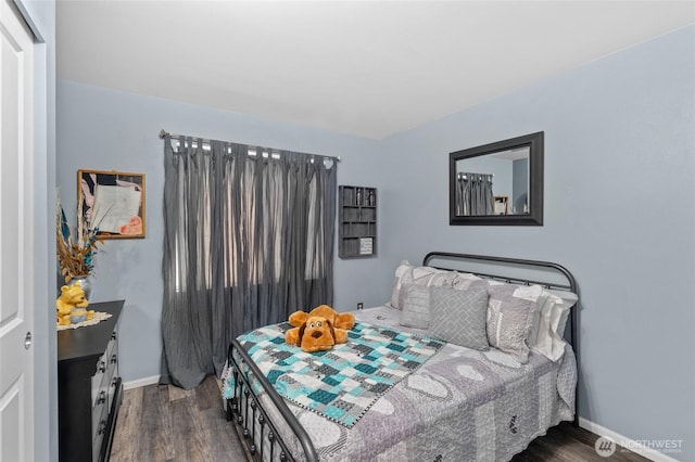 782 Fenway Ln SW, Tumwater, WA 98512 - bedroom featuring dark wood-style flooring and baseboards