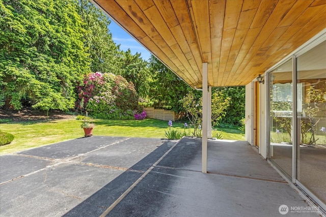 1420 Olympic Ave, Edmonds, WA 98020 - view of patio