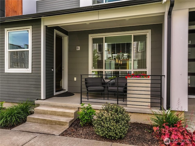 2349 N 147th St Unit B, Shoreline, WA 98133 - entrance to property with covered porch