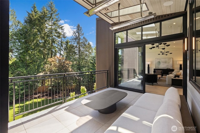 204 Northside Rd, Bellevue, WA 98004 - view of patio with an outdoor hangout area and a balcony