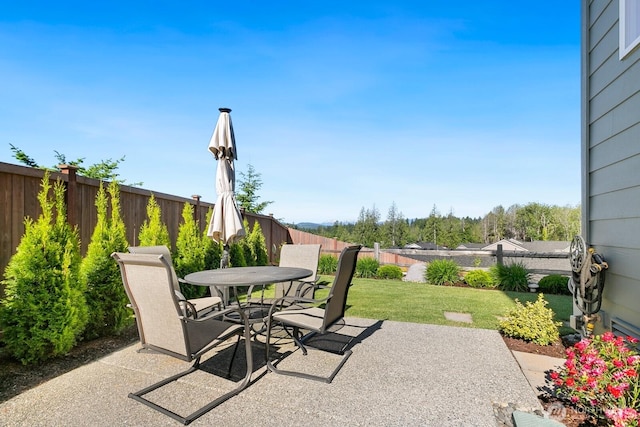 6451 Randolph Dr NE, Bremerton, WA 98311 - view of patio with outdoor dining area