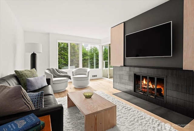 1400 Taylor Ave N Unit 202, Seattle, WA 98109 - photo 4
