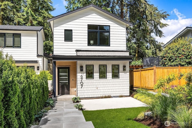 6707 117th Ave NE, Kirkland, WA 98033 - view of front of home featuring a patio