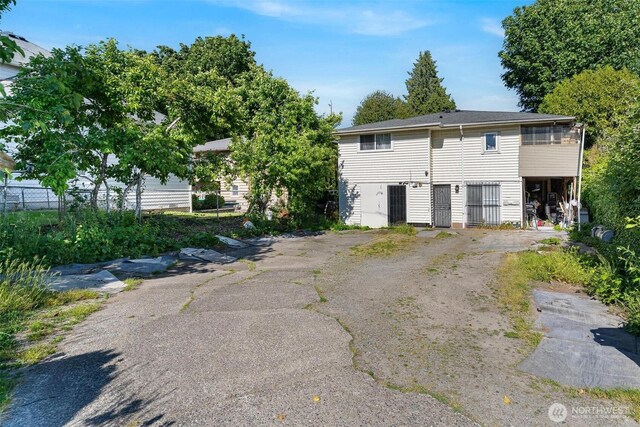7919 37th Ave S, Seattle, WA 98118 - view of back of house