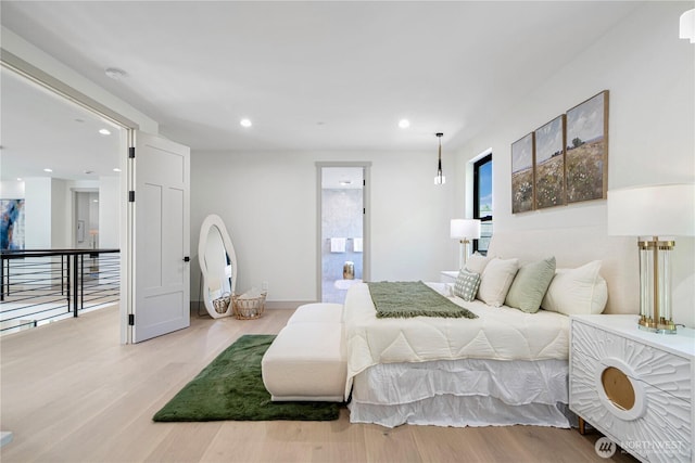 8456 SE 40th St, Mercer Island, WA 98040 - bedroom featuring light wood-type flooring and recessed lighting